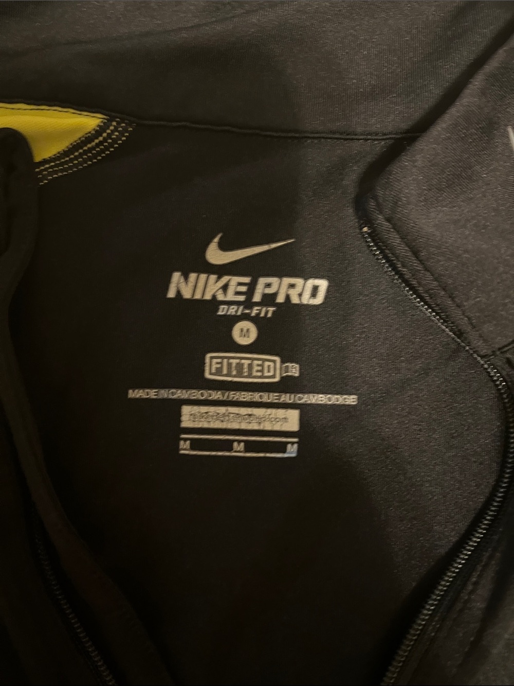 Nike Pro Black & Yellow Long-Sleeve Dri-FIT Quarter-Zip Top Size M - Picture 2 of 6